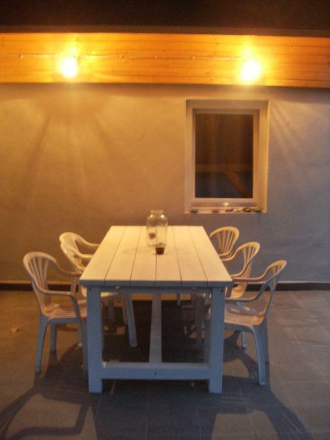 Villa 98 Petofi Utca Balatonmagyarod Exterior foto
